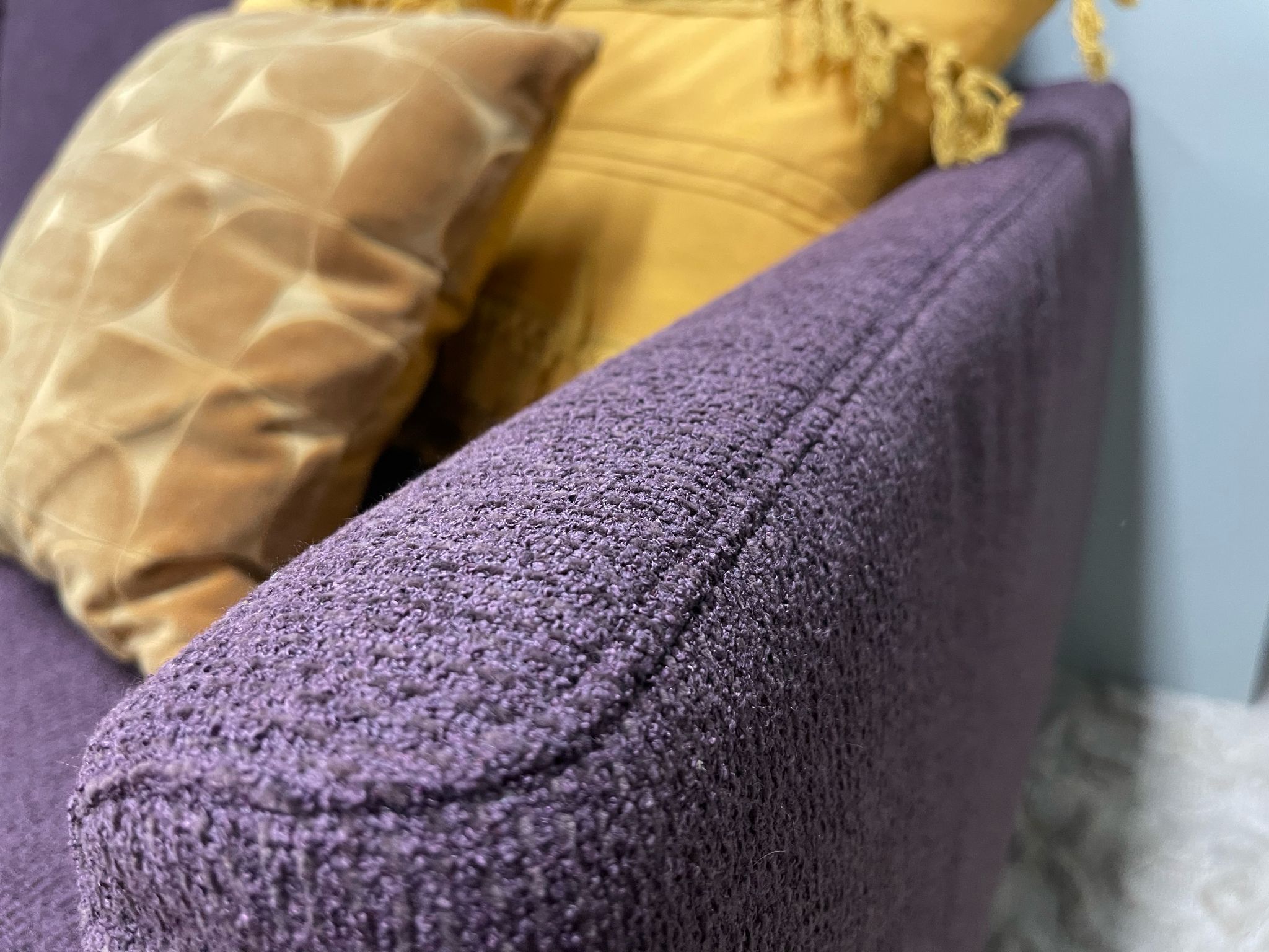 Freistil - Sofa- fs 134 - Stoff violett - sofort verfügbar