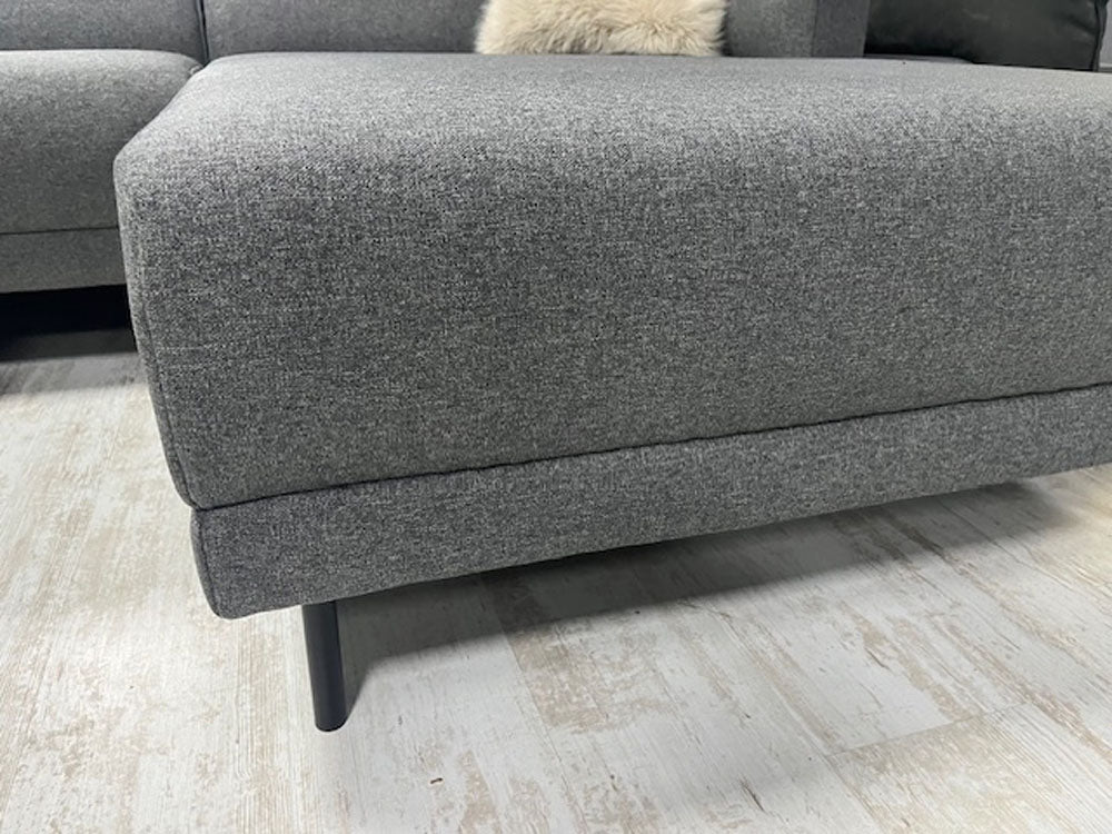 freistil - Sofa - freistil 141 - Stoff grau - sofort verfügbar